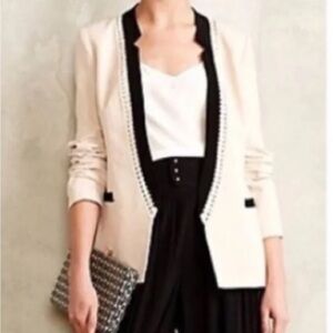 Cartonnier Cream and Black Blazer with Notched Lapels